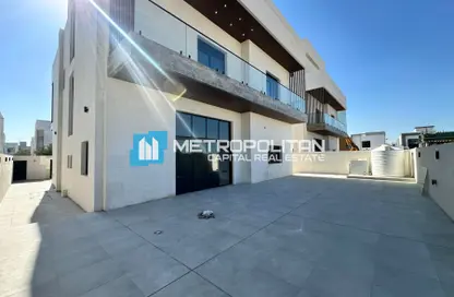 Villa - 6 Bedrooms - 7 Bathrooms for sale in Alreeman II - Al Shamkha - Abu Dhabi