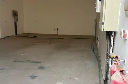 مستودع - استوديو - 1 حمام للايجار في م-7 - مصفح الصناعية - مصفح - أبوظبي مستودع - استوديو - 1 حمام للايجار في م-7 - مصفح الصناعية - مصفح - أبوظبي