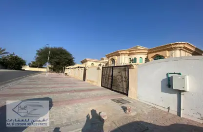 فيلا - 8 غرف نوم - 8 حمامات للبيع في برج البوابة 2 - مشيرف - عجمان