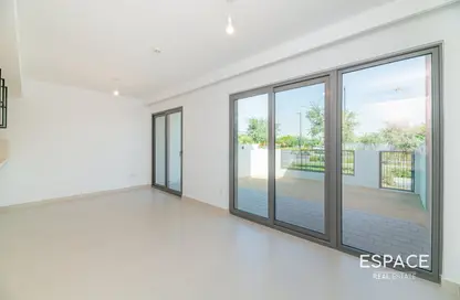 تاون هاوس - 3 غرف نوم - 4 حمامات للايجار في أورا جاردنز - تلال الغاف - دبي