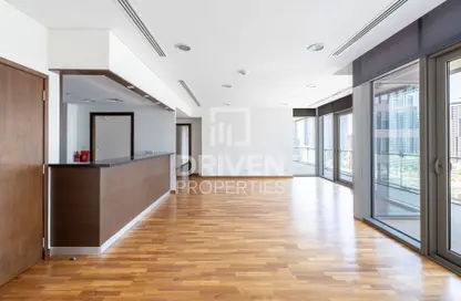 Apartment - 3 Bedrooms - 3 Bathrooms for rent in Burj Daman - DIFC - Dubai
