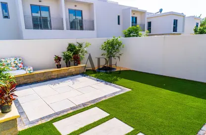 تاون هاوس - 3 غرف نوم - 4 حمامات للبيع في شقق حديقة الزاهية - الزاهية - تجارية مويلح - الشارقة