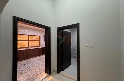 Apartment - 2 Bedrooms - 3 Bathrooms for rent in Al Ameriya - Al Jimi - Al Ain