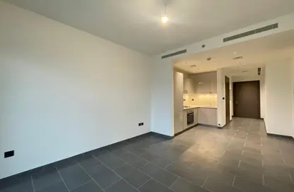 شقة - غرفة نوم - 2 حمامات للايجار في برج The Crest B - ذا كريست - صبحا هارتلاند - مدينة الشيخ محمد بن راشد - دبي