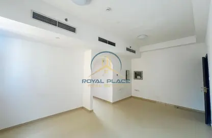 Apartment - 1 Bedroom - 2 Bathrooms for rent in Ali Building - Al Jaddaf - Dubai