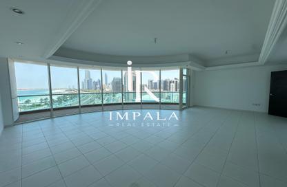 Duplex - 3 Bedrooms - 4 Bathrooms for rent in Bel Ghailam Tower - Corniche Road - Abu Dhabi