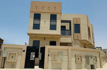Villa - 5 Bedrooms - 7 Bathrooms for sale in Al Helio - Ajman