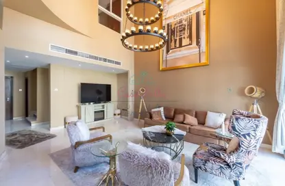 Apartment - 3 Bedrooms - 4 Bathrooms for rent in Emerald Residence - Dubai Marina - Dubai