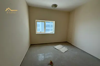 شقة - غرفة نوم - 1 حمام للايجار في المحطة - القاسمية - الشارقة