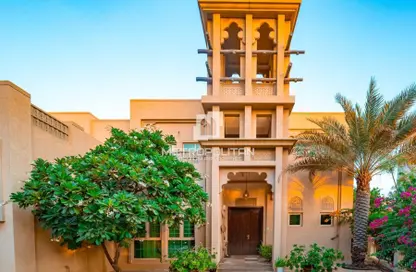Villa - 4 Bedrooms - 6 Bathrooms for rent in Entertainment Foyer - Oasis Clusters - Jumeirah Islands - Dubai