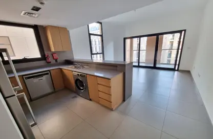 Kitchen image for: Apartment - 1 Bedroom - 2 Bathrooms for rent in Al Mamsha - Muwaileh - Sharjah, Image 1