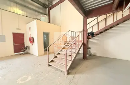 Warehouse - Studio - 1 Bathroom for rent in Al Sajaa Industrial - Al Sajaa - Sharjah