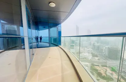 Apartment - 5 Bedrooms - 6 Bathrooms for rent in Wave tower - Corniche Road - Abu Dhabi