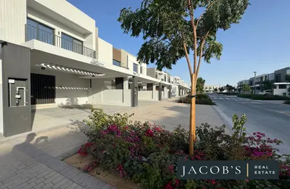 Villa - 3 Bedrooms - 4 Bathrooms for rent in Greenviews 2 - EMAAR South - Dubai South (Dubai World Central) - Dubai