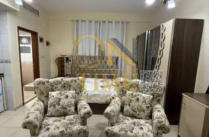 شقة - 1 حمام للايجار في مساكن كورنيش عجمان - طريق كورنيش عجمان - عجمان