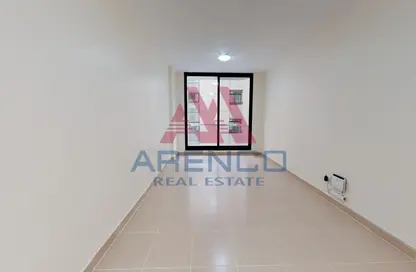Empty Room image for: Apartment - 1 Bathroom for rent in Golden Sands 6 - Mankhool - Bur Dubai - Dubai, Image 1