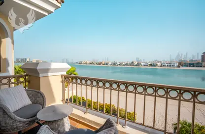 Balcony image for: Villa - 5 Bedrooms - 6 Bathrooms for sale in Garden Homes Frond B - Garden Homes - Palm Jumeirah - Dubai, Image 1