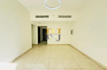 Apartment - 2 Bedrooms - 2 Bathrooms for rent in Mankhool Building - Mankhool - Bur Dubai - Dubai