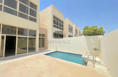 تاون هاوس - 4 غرف نوم - 3 حمامات للبيع في غرب الفرجان - الفرجان - دبي