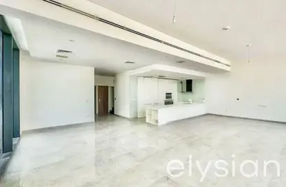 Empty Room image for: Townhouse - 4 Bedrooms - 5 Bathrooms for rent in District One Phase III - District One - Mohammed Bin Rashid City - Dubai, Image 1