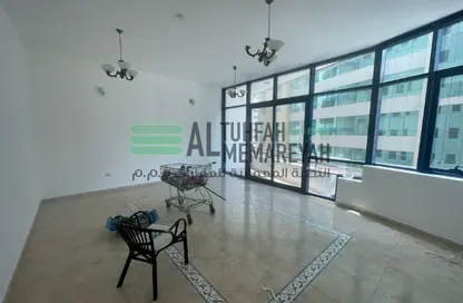 Apartment - 3 Bedrooms - 4 Bathrooms for rent in Al Khan Corniche - Al Khan - Sharjah