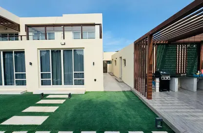 فيلا - 4 غرف نوم - 5 حمامات للبيع في ماليبو - ميناء العرب - راس الخيمة - رأس الخيمة