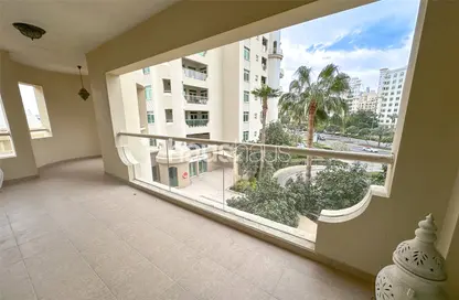 Apartment - 3 Bedrooms - 4 Bathrooms for rent in Al Das - Shoreline Apartments - Palm Jumeirah - Dubai
