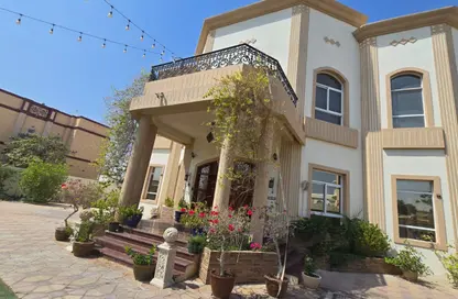 Villa - 6 Bedrooms - 6 Bathrooms for rent in Al Barsha 3 - Al Barsha - Dubai