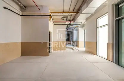 Retail - Studio for rent in Sherina 1 - Corniche Deira - Deira - Dubai