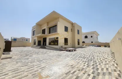 Villa - 5 Bedrooms for sale in Al Hooshi Villas - Hoshi - Al Badie - Sharjah