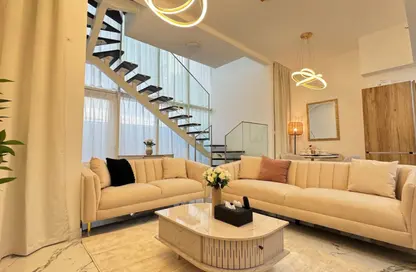 Apartment - 2 Bedrooms - 2 Bathrooms for rent in Oasis 2 - Oasis Residences - Masdar City - Abu Dhabi
