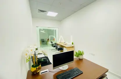 Office Space - Studio - 1 Bathroom for rent in Red Avenue - Al Garhoud - Dubai