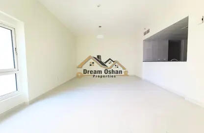 Apartment - 1 Bedroom - 2 Bathrooms for rent in Al Hikma Residence - Dubai Silicon Oasis - Dubai