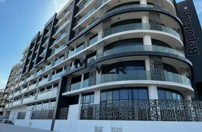 Apartment - 2 Bedrooms - 2 Bathrooms for sale in The Gate - Masdar City - Abu Dhabi