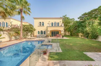 Villa - 3 Bedrooms - 5 Bathrooms for sale in Legacy - Jumeirah Park - Dubai