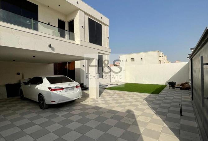 15879000 - Property Image 2