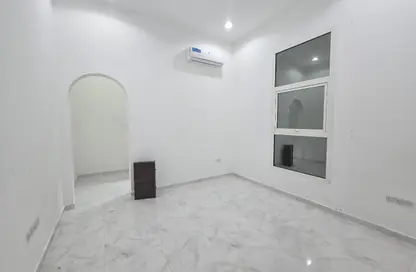 شقة - 2 غرف نوم - 2 حمامات للايجار في مدينة الرياض - أبوظبي