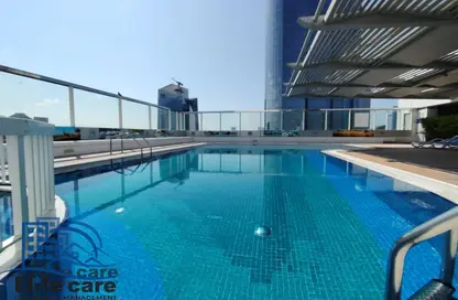 Apartment - 3 Bedrooms - 3 Bathrooms for rent in Golden Falcon Tower - Hamdan Street - Abu Dhabi