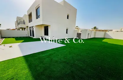 Townhouse - 4 Bedrooms - 5 Bathrooms for rent in Noor Townhouses - Town Square - Dubai