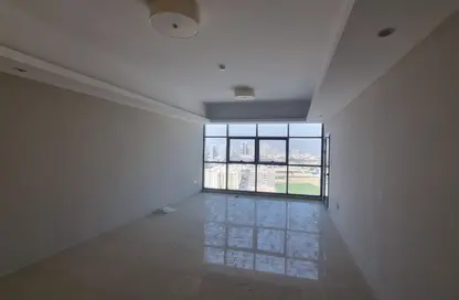 Apartment - 2 Bedrooms - 3 Bathrooms for sale in Gulfa Towers - Al Rashidiya 1 - Al Rashidiya - Ajman