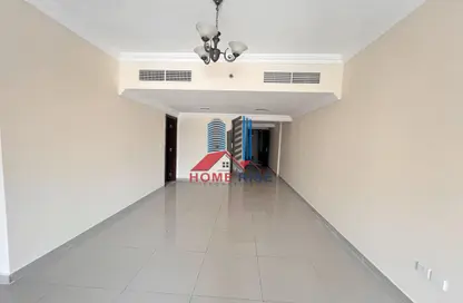 Apartment - 3 Bedrooms - 3 Bathrooms for rent in Muwailih Building - Muwaileh - Sharjah