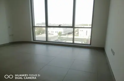 شقة - 3 غرف نوم - 4 حمامات للايجار في ميدان النصر - عود ميثاء - بر دبي - دبي