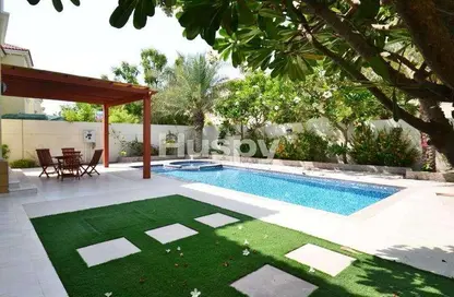 Villa - 4 Bedrooms - 5 Bathrooms for rent in Legacy - Jumeirah Park - Dubai