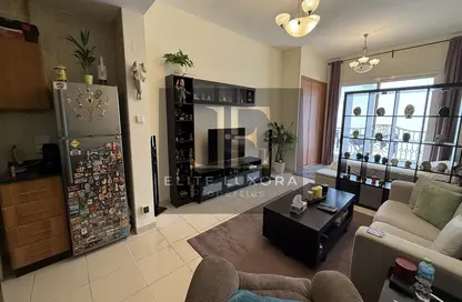 شقة - 1 حمام للبيع في مالباري 1 - حدائق الإمارات 2 - قرية جميرا الدائرية - دبي