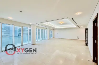 Apartment - 3 Bedrooms - 4 Bathrooms for rent in Crescent Towers - Al Khalidiya - Abu Dhabi