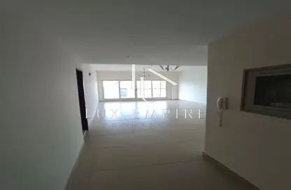 شقة - 2 غرف نوم - 3 حمامات للبيع في ستاديوم بوينت - مدينة دبي الرياضية - دبي