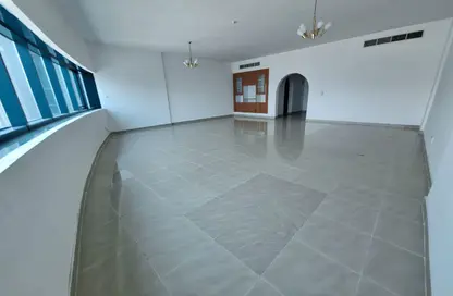 Apartment - 2 Bedrooms - 3 Bathrooms for rent in Al Mamzar - Al Mamzar - Sharjah - Sharjah