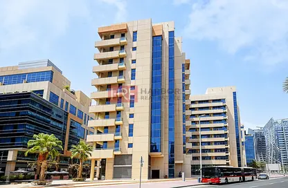 Apartment - 1 Bedroom - 2 Bathrooms for sale in Bay Square Building 9 - Bay Square - Business Bay - Dubai