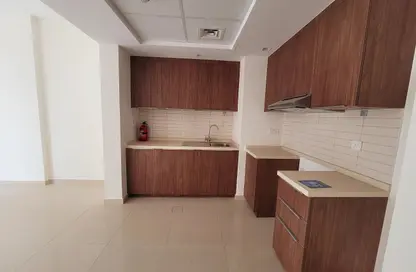 شقة - غرفة نوم - 1 حمام للايجار في أبتاون الزاهية - الزاهية - تجارية مويلح - الشارقة