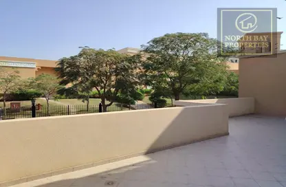 شقة - 3 غرف نوم - 5 حمامات للايجار في ياقوت - باب البحر - جزيرة المرجان - رأس الخيمة